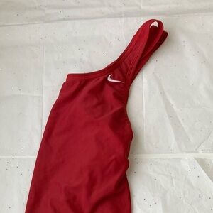 Nike Essential U-Back One-Piece